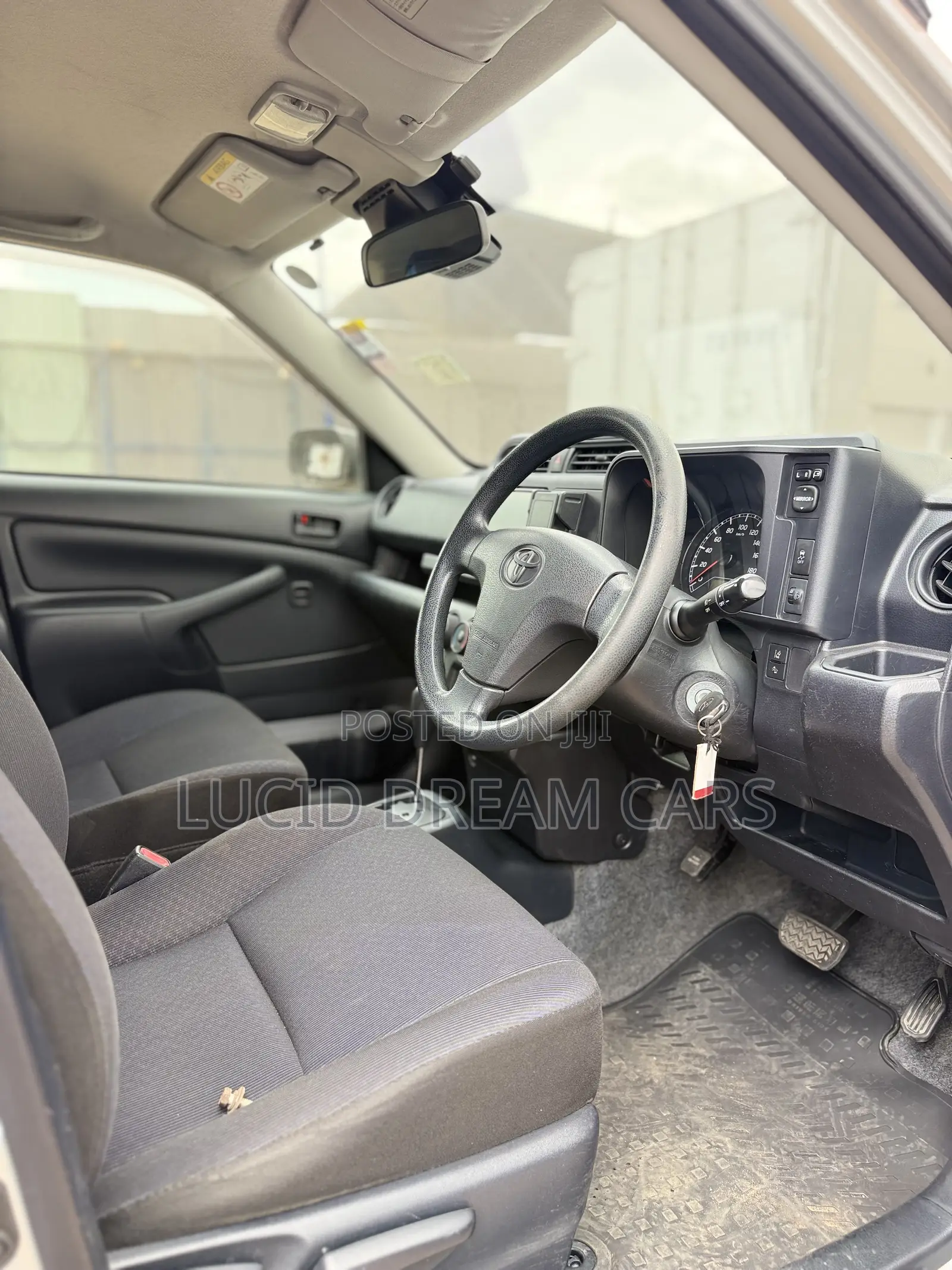 Toyota Succeed 2017 Silver