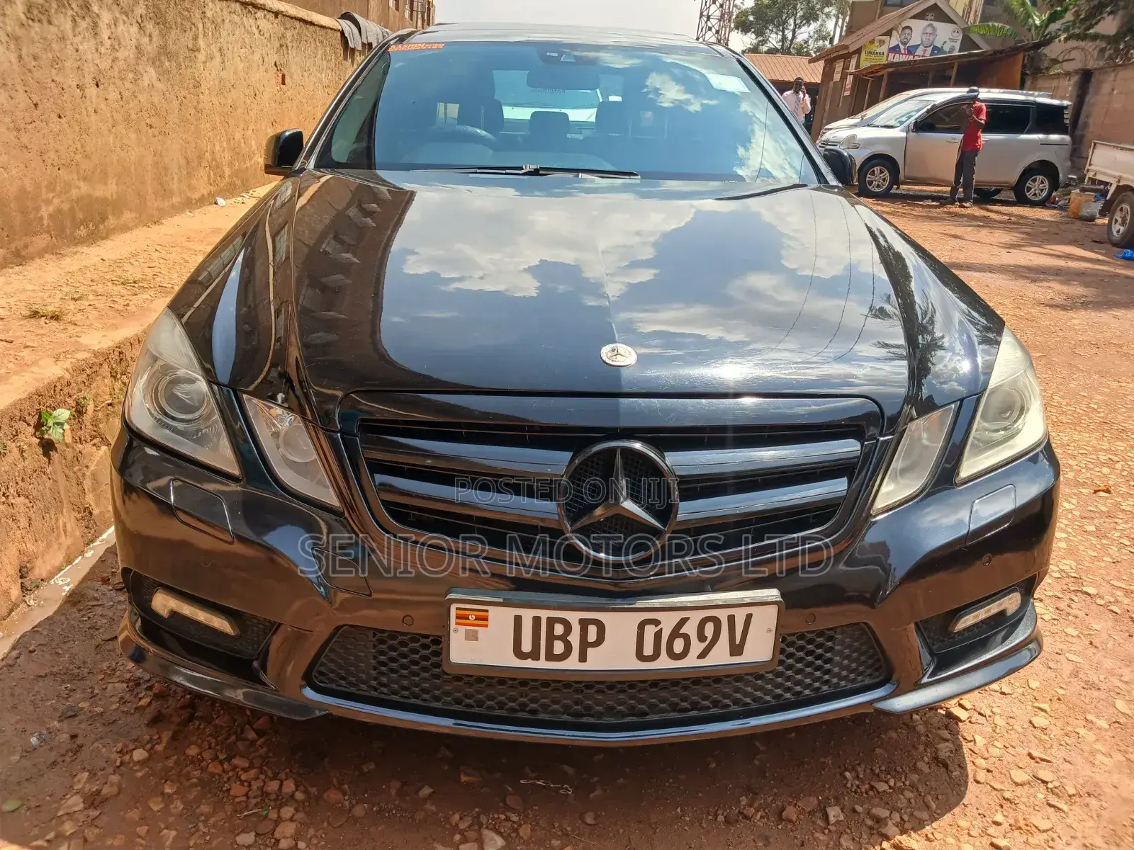 Mercedes-Benz E300 2014 Black