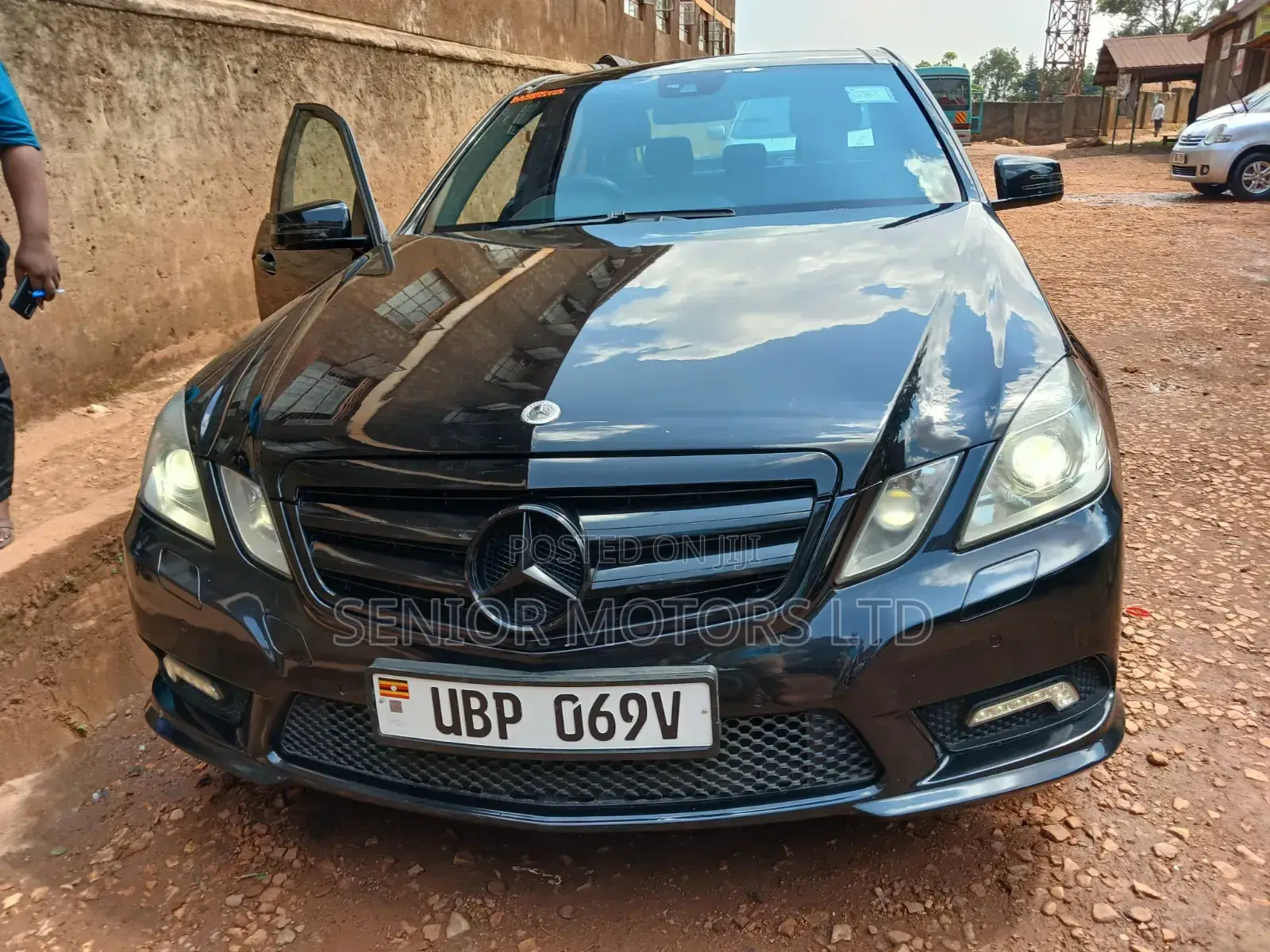 Mercedes-Benz E300 2014 Black