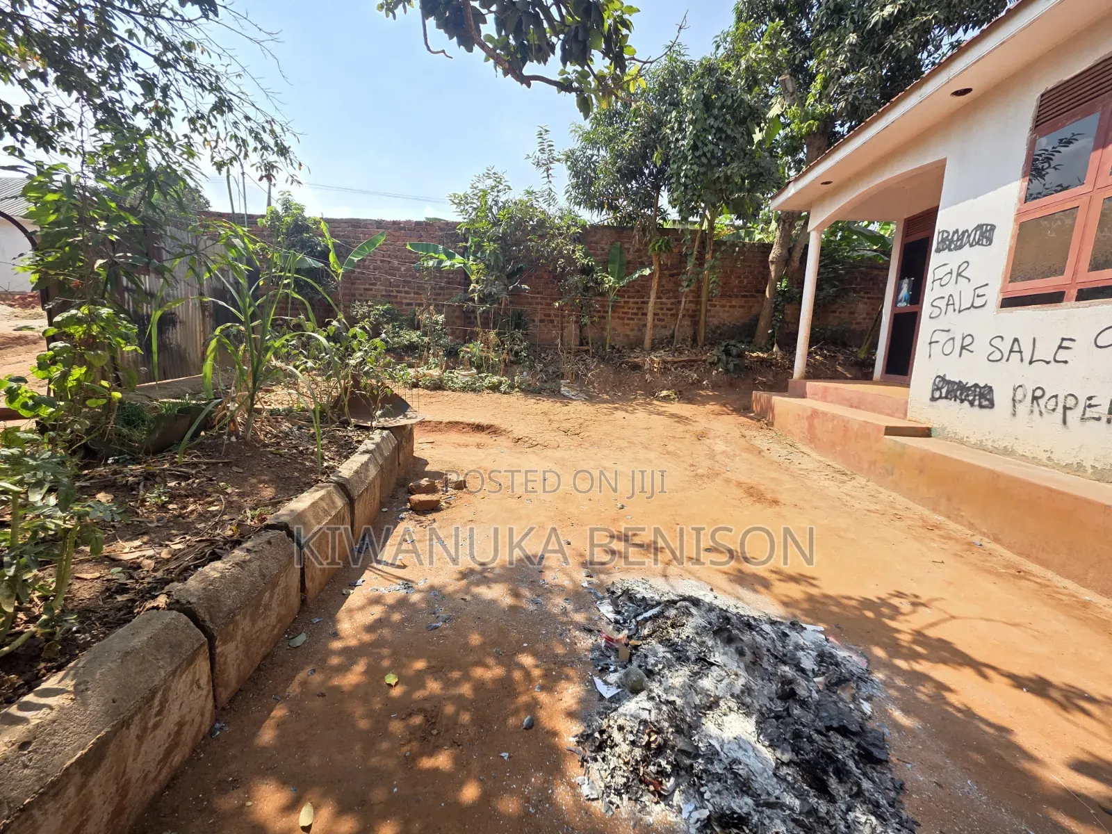 3bdrm House in Buloba, Central Division for sale
