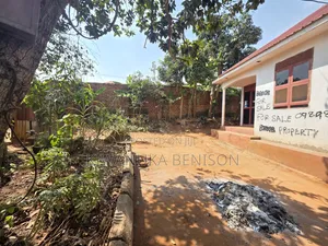3bdrm House in Buloba, Central Division for sale