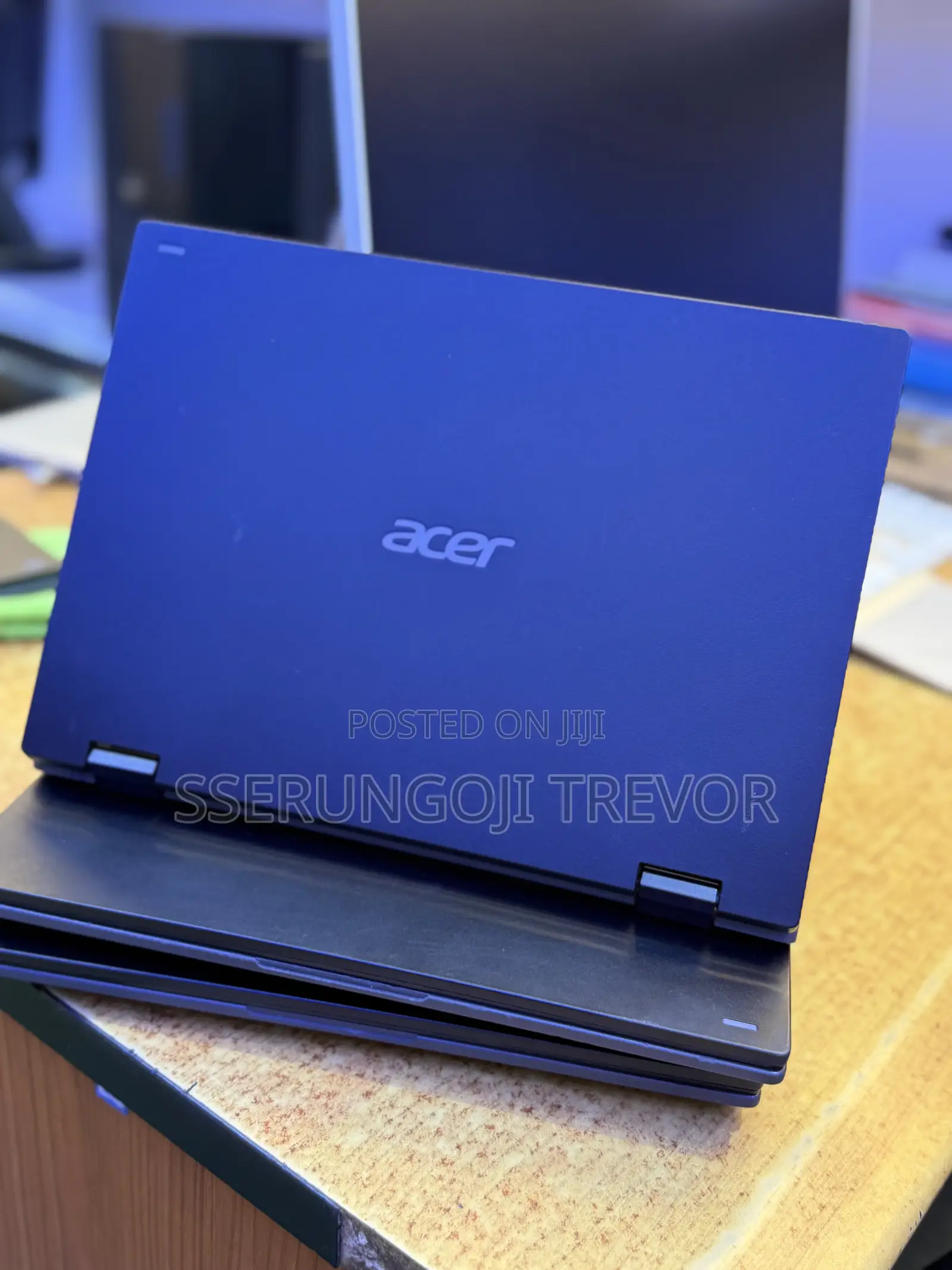 New Laptop Acer Aspire 16 4GB Intel Core M2 SSHD+SSD 128GB