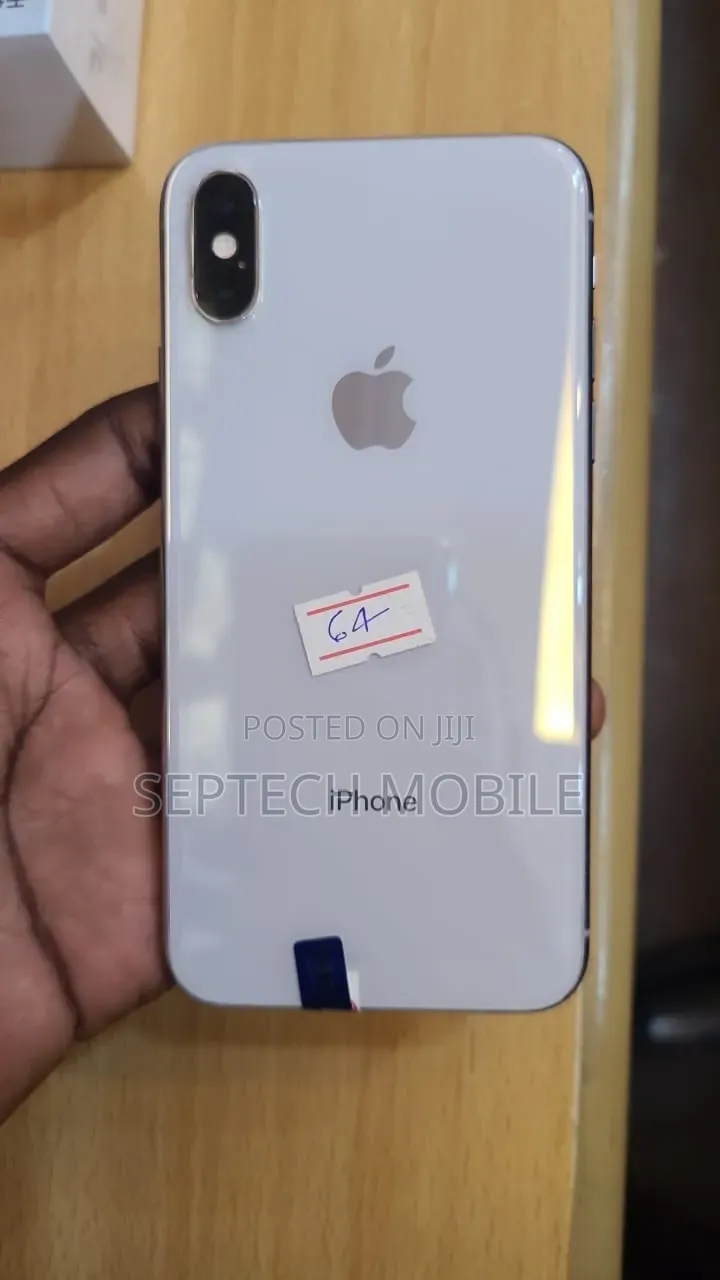New Apple iPhone XS 64 GB White