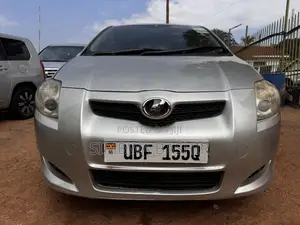 Toyota Auris 2009 Silver