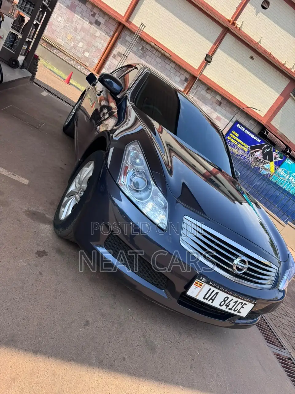 Nissan Skyline 2009 Black
