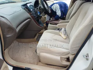 Toyota Harrier 1999 White