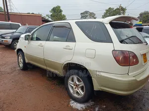 Toyota Harrier 1999 White