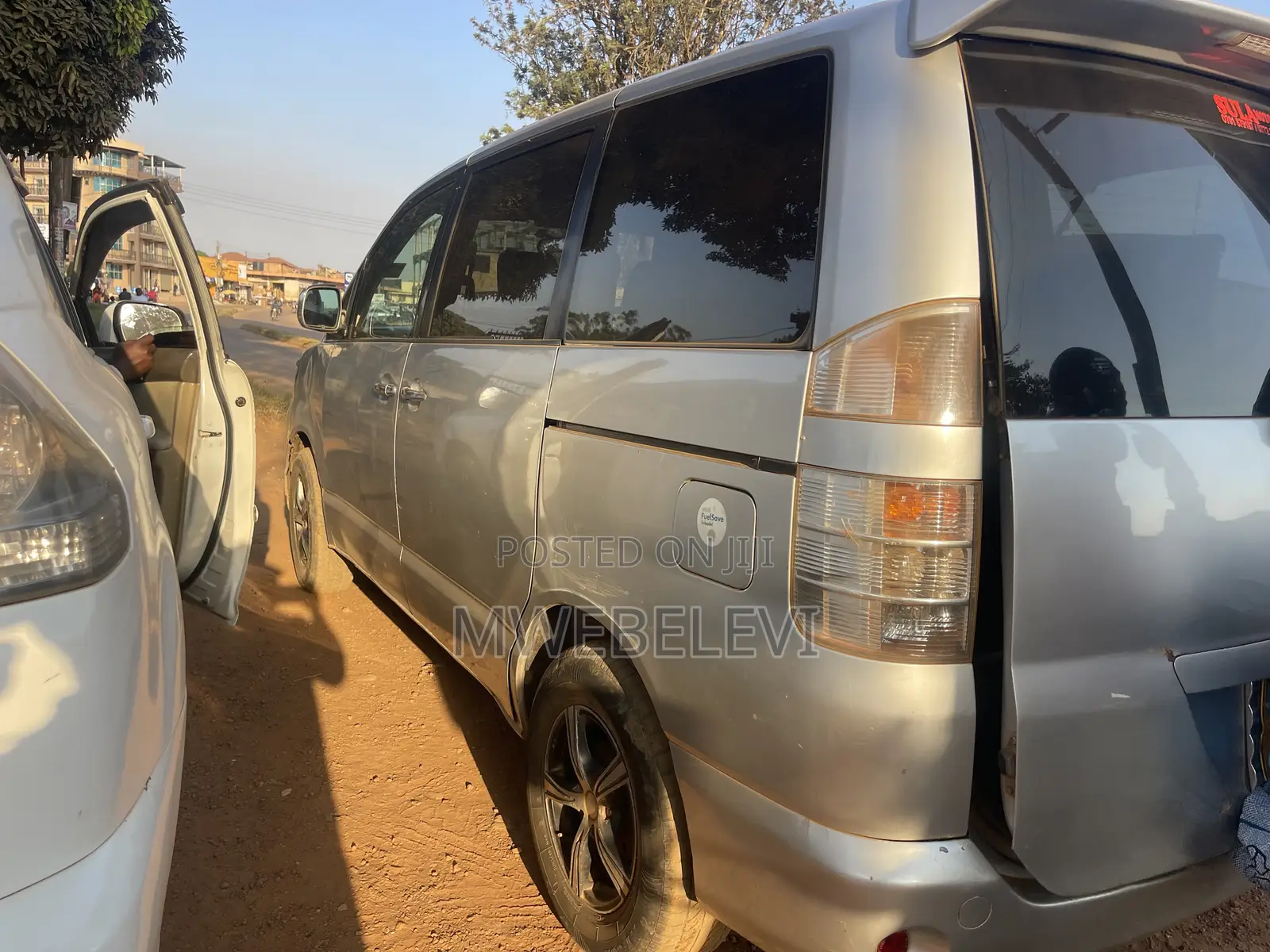 Toyota Noah 2006 Silver