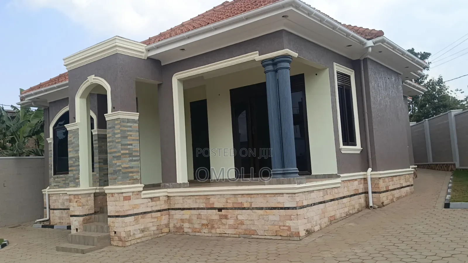 Furnished 5bdrm House in Central Division for sale