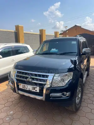 Mitsubishi Pajero 2008 Black