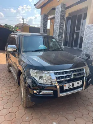 Mitsubishi Pajero 2008 Black