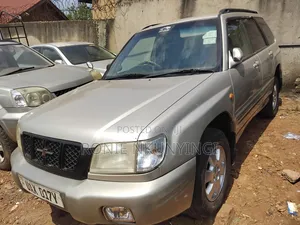 Subaru Forester 2001 Silver