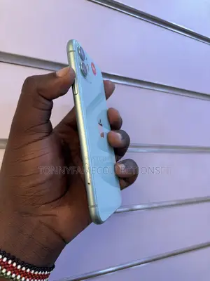 Apple iPhone 11 64 GB White