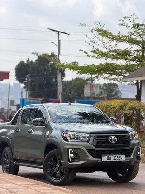 Toyota Hilux 2018 Gray