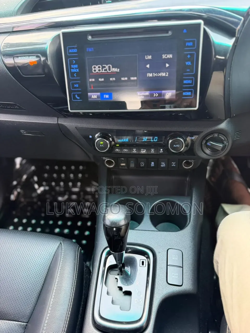 Toyota Hilux 2018 Gray