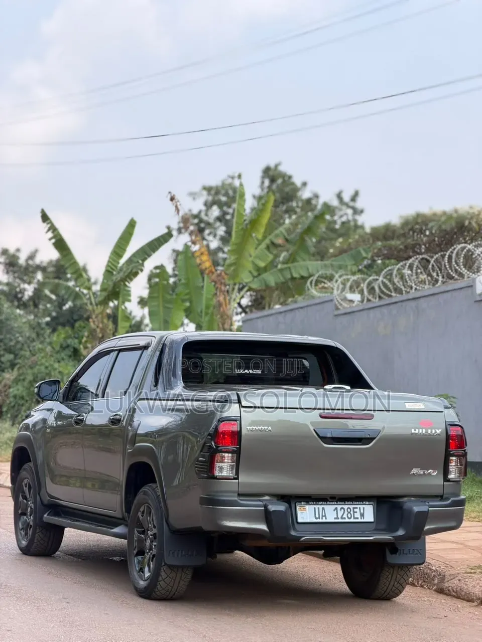 Toyota Hilux 2018 Gray