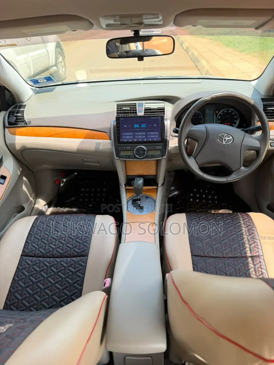 Toyota Premio 2010 Silver
