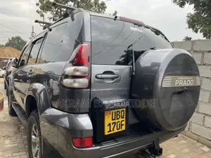 Toyota Land Cruiser Prado 2009 Gray