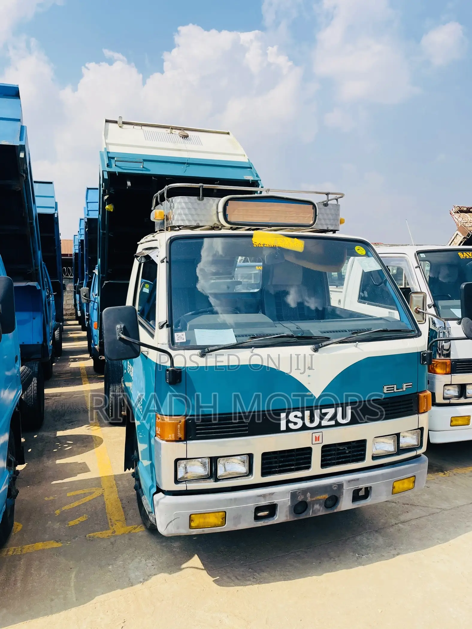 Isuzu Tipper 4lights
