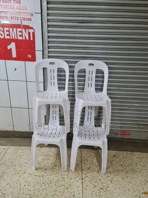 Aurabloc Plastic Chairs Plastic Chairs