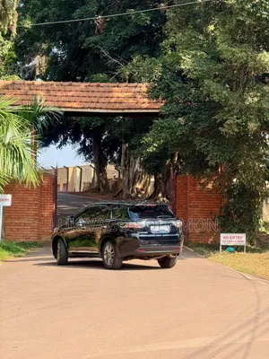 Toyota Harrier 2018 Black