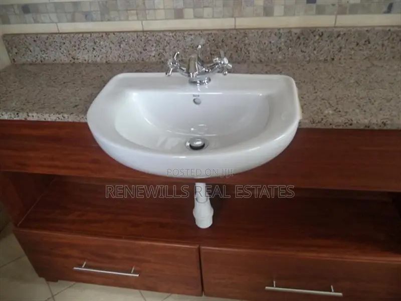 Furnished 3bdrm Villa in Renewills Real, Ssisa for rent