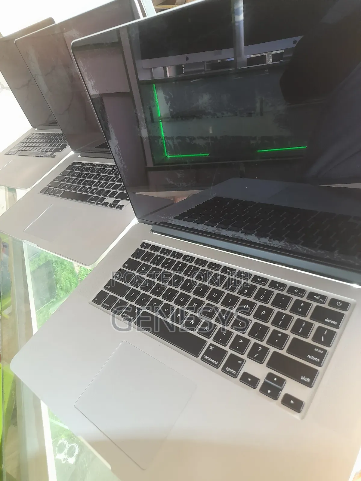Laptop Apple MacBook Pro 8GB Intel Core i7 SSD 128GB
