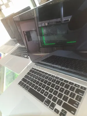 Laptop Apple MacBook Pro 8GB Intel Core i7 SSD 128GB
