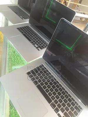 Laptop Apple MacBook Pro 8GB Intel Core i7 SSD 128GB