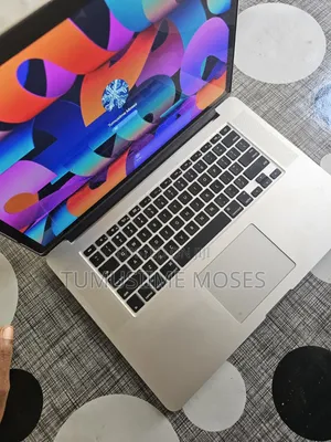 Laptop Apple MacBook Pro 2015 16GB Intel Core i7 SSD 500GB