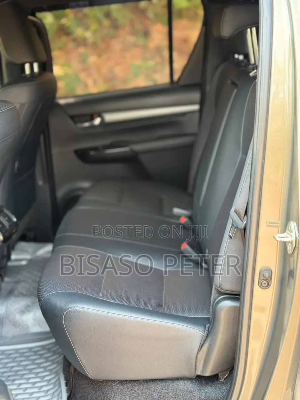 Toyota Hilux 2023 Gray