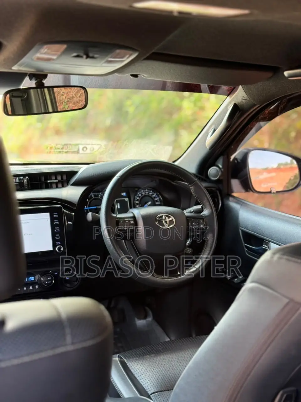 Toyota Hilux 2023 Gray