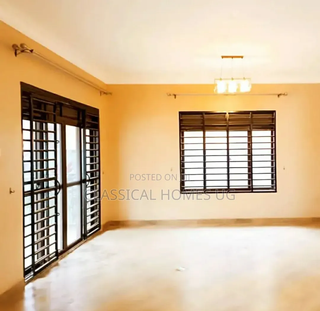 3bdrm Bungalow in Muyenga, Central Division for rent