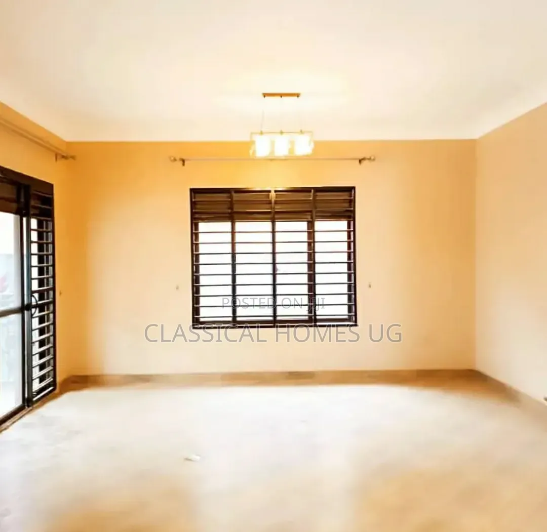 3bdrm Bungalow in Muyenga, Central Division for rent
