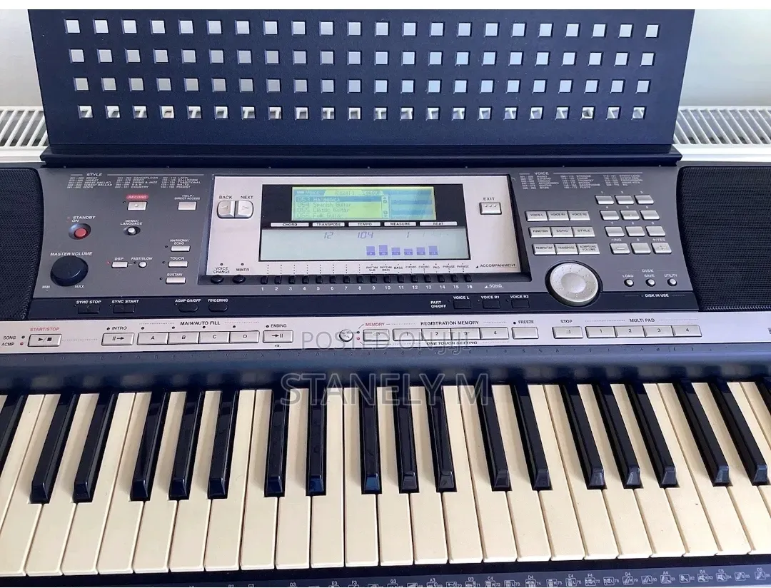 Yamaha PSR 640 Keyboard Piano