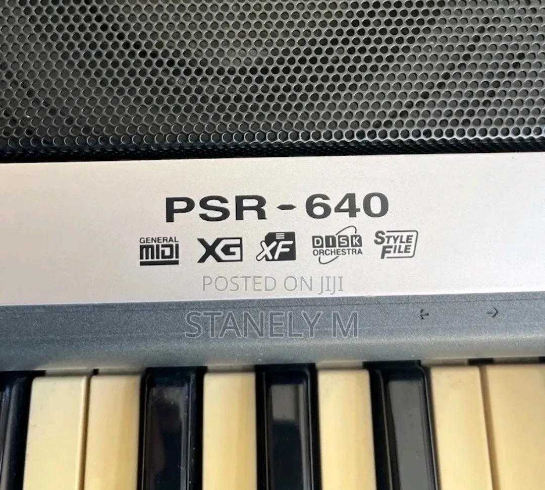 Yamaha PSR 640 Keyboard Piano