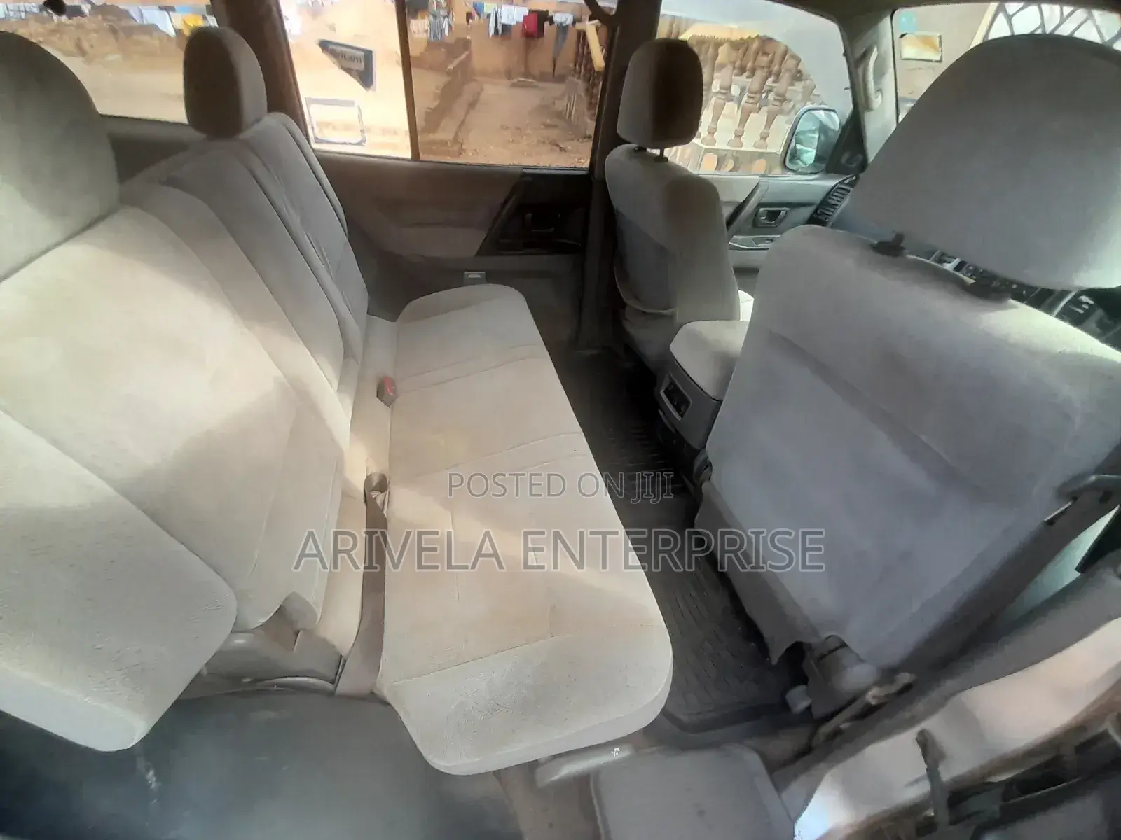 Mitsubishi Pajero 2002 Silver