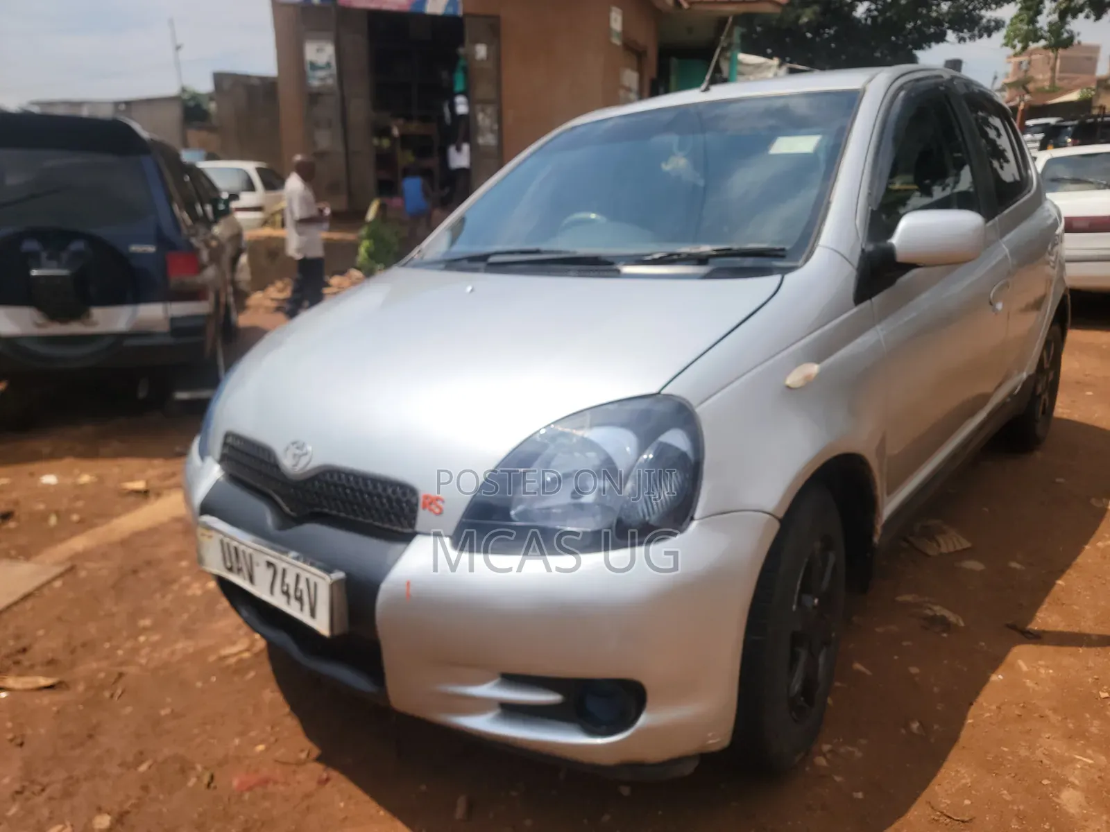 Toyota Vitz 2003 Silver