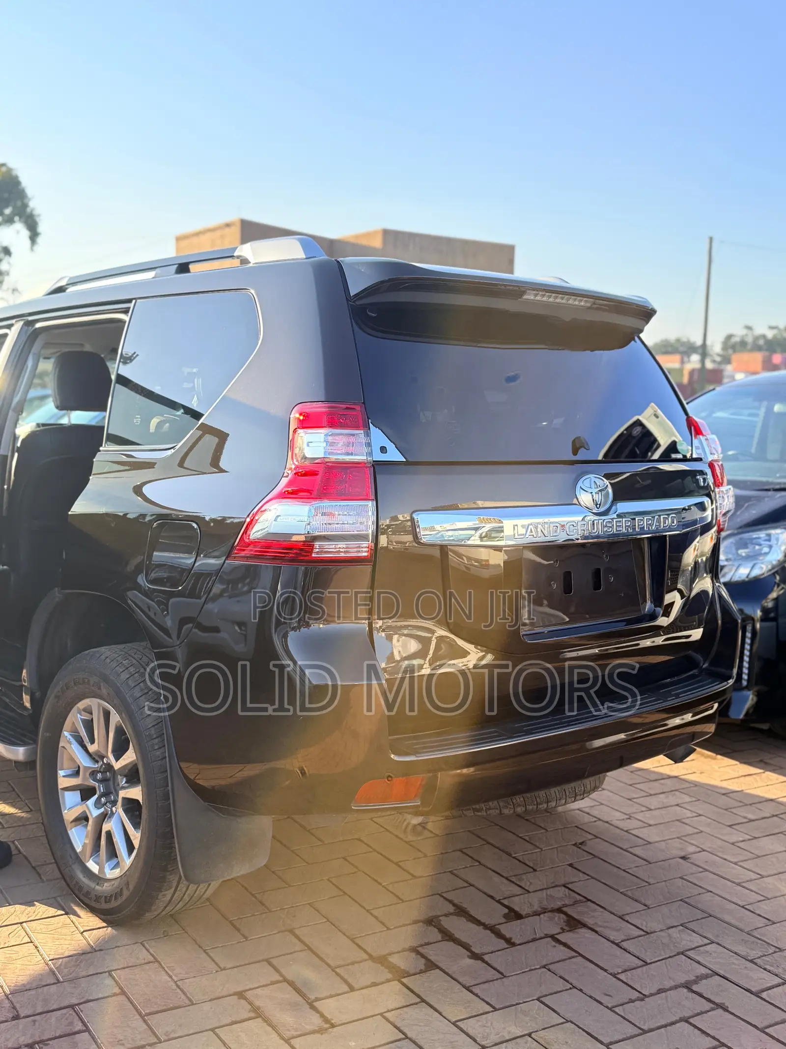 Toyota Land Cruiser Prado 2.8 2017 Brown