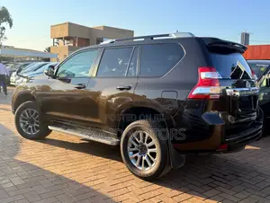 Toyota Land Cruiser Prado 2.8 2017 Brown