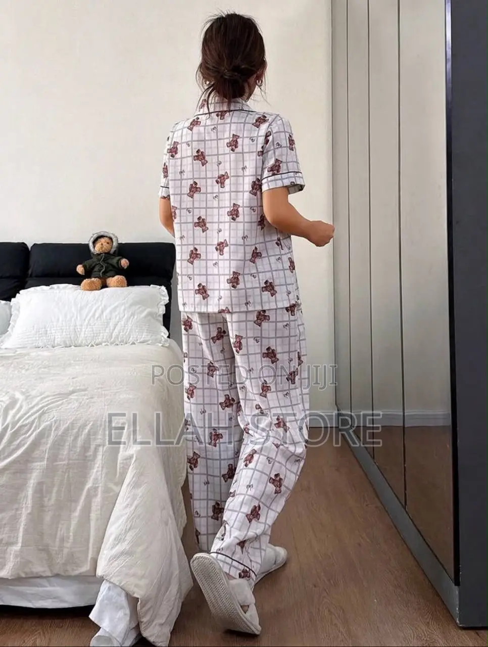 Lady’s Night Wear Size 8-10 (S)