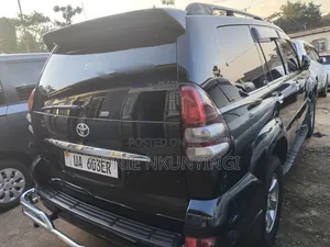 Toyota Land Cruiser 2009 Black