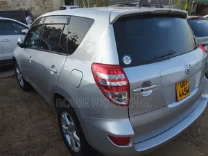 Toyota RAV4 2008 Silver