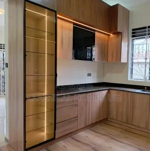 4bdrm Bungalow in Akright Bwebajja, Central Division for rent