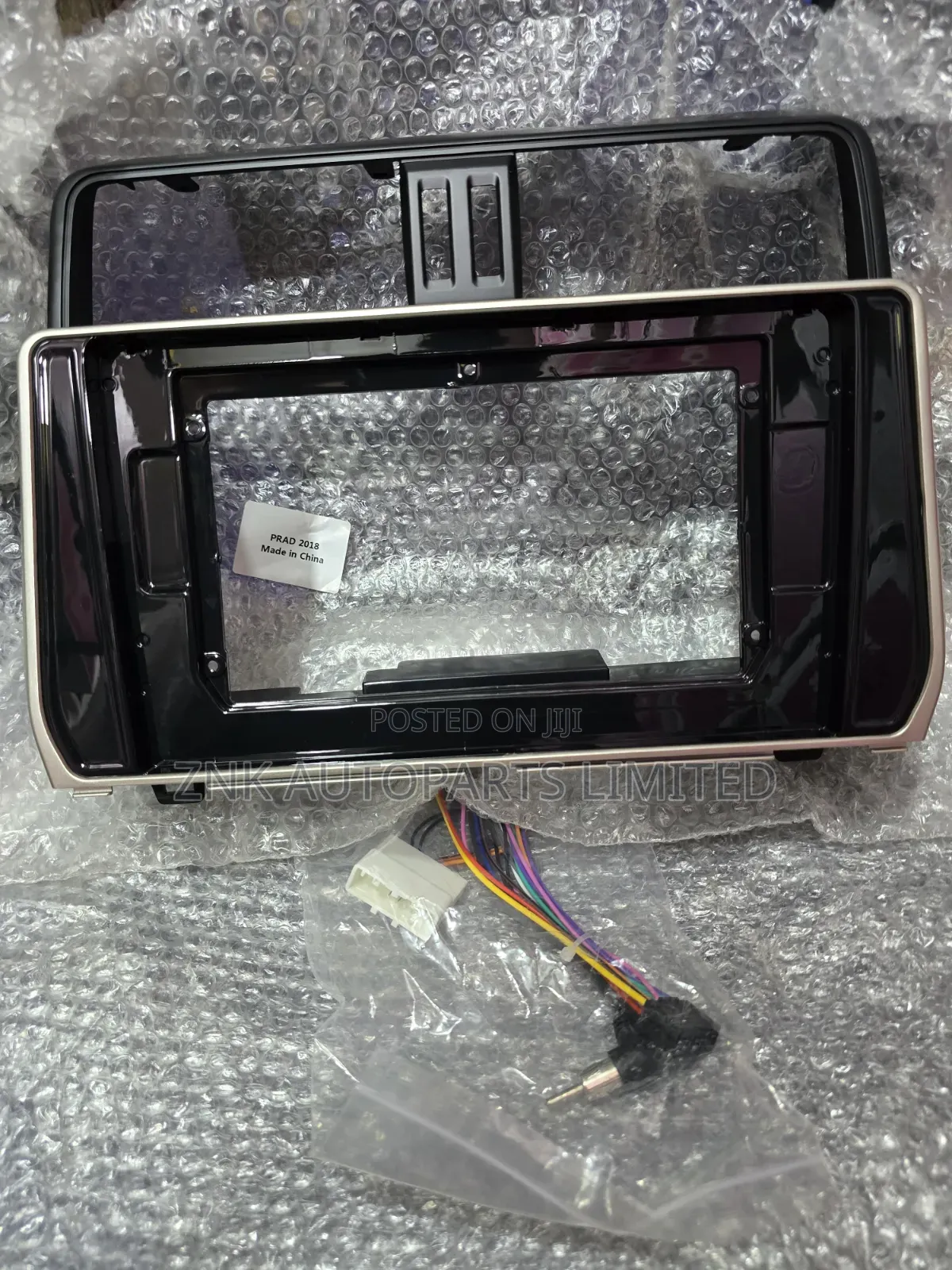 Toyota Landcruiser Prado 2018 Android Console Box