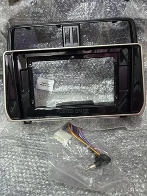 Toyota Landcruiser Prado 2018 Android Console Box
