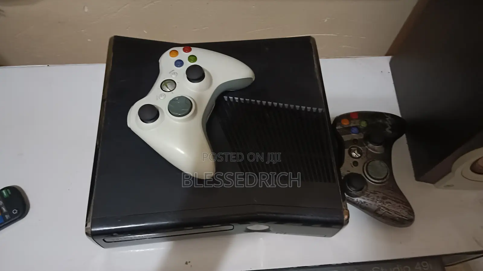 Xbox 360 Console With Pads and Games.