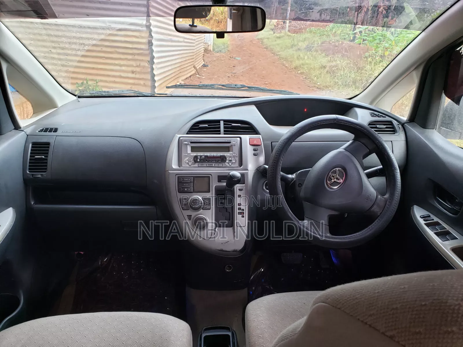 Toyota Ractis 2005 White