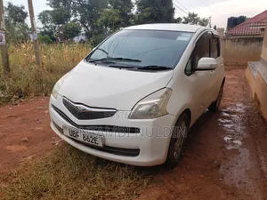 Toyota Ractis 2005 White
