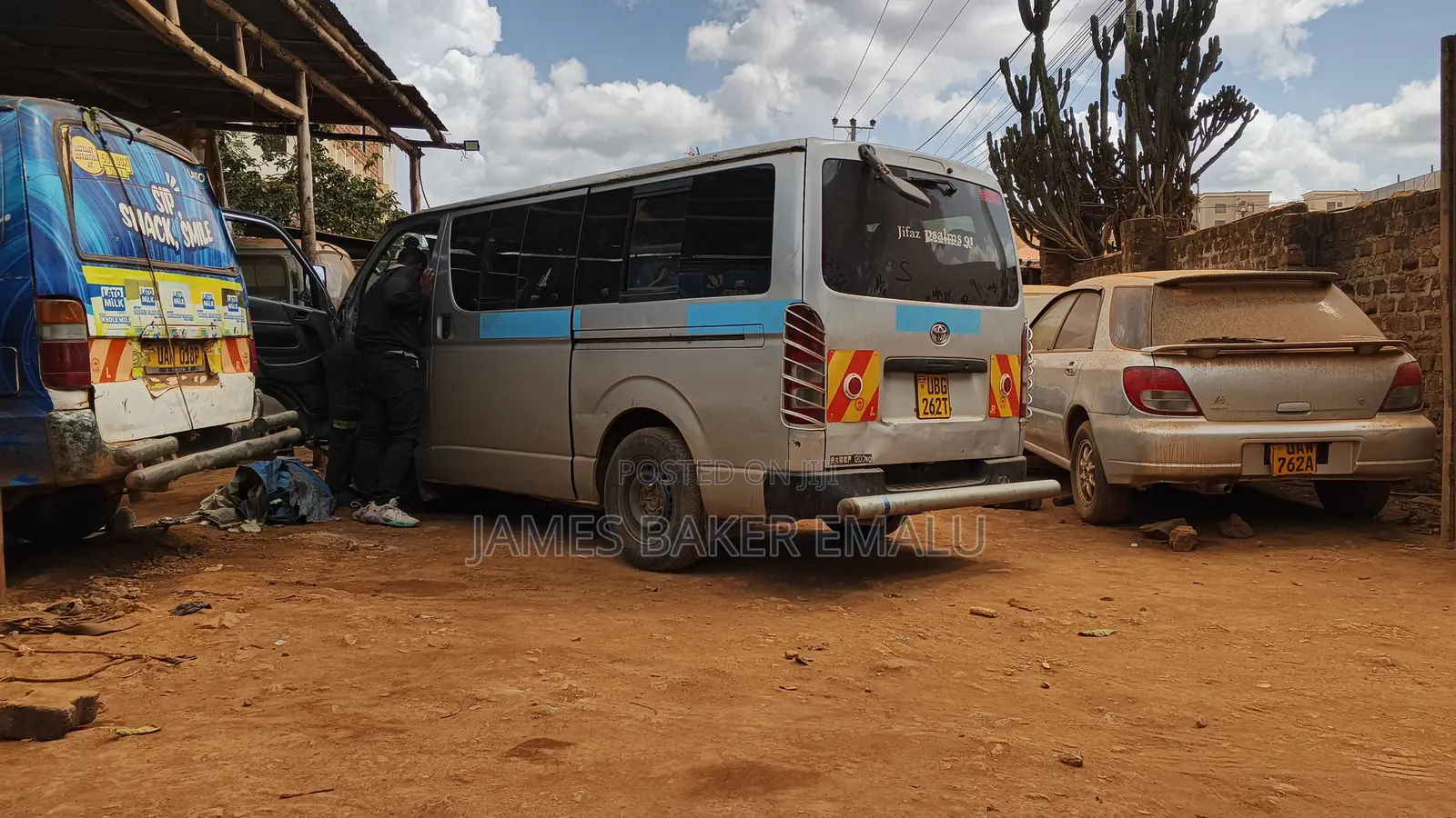 Toyota HiAce 2006 Silver